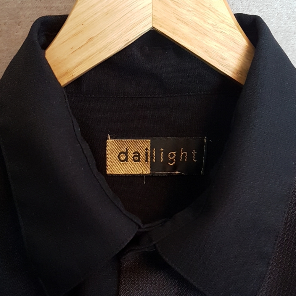 Shirt - Picture 3 of 4